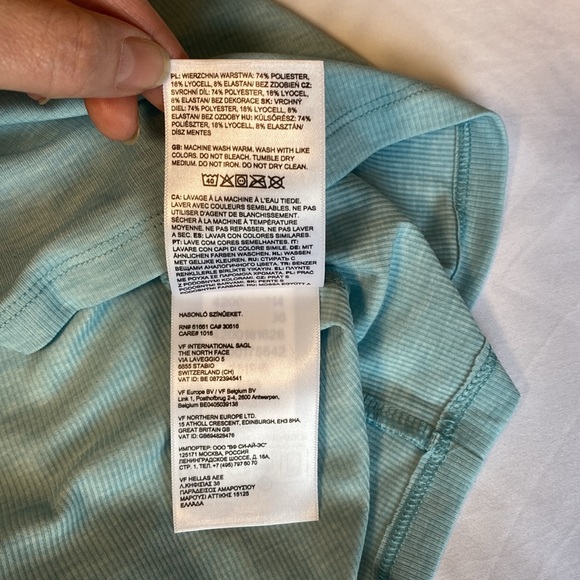 NWT The North Face Scoop-Back Ribbed T-shirt - Picture 11 of 13